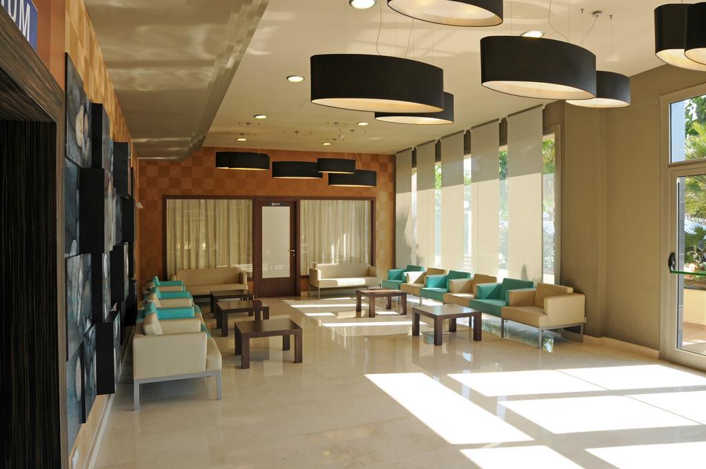 Evenia Olympic Palace Lloret de Mar Exterior photo